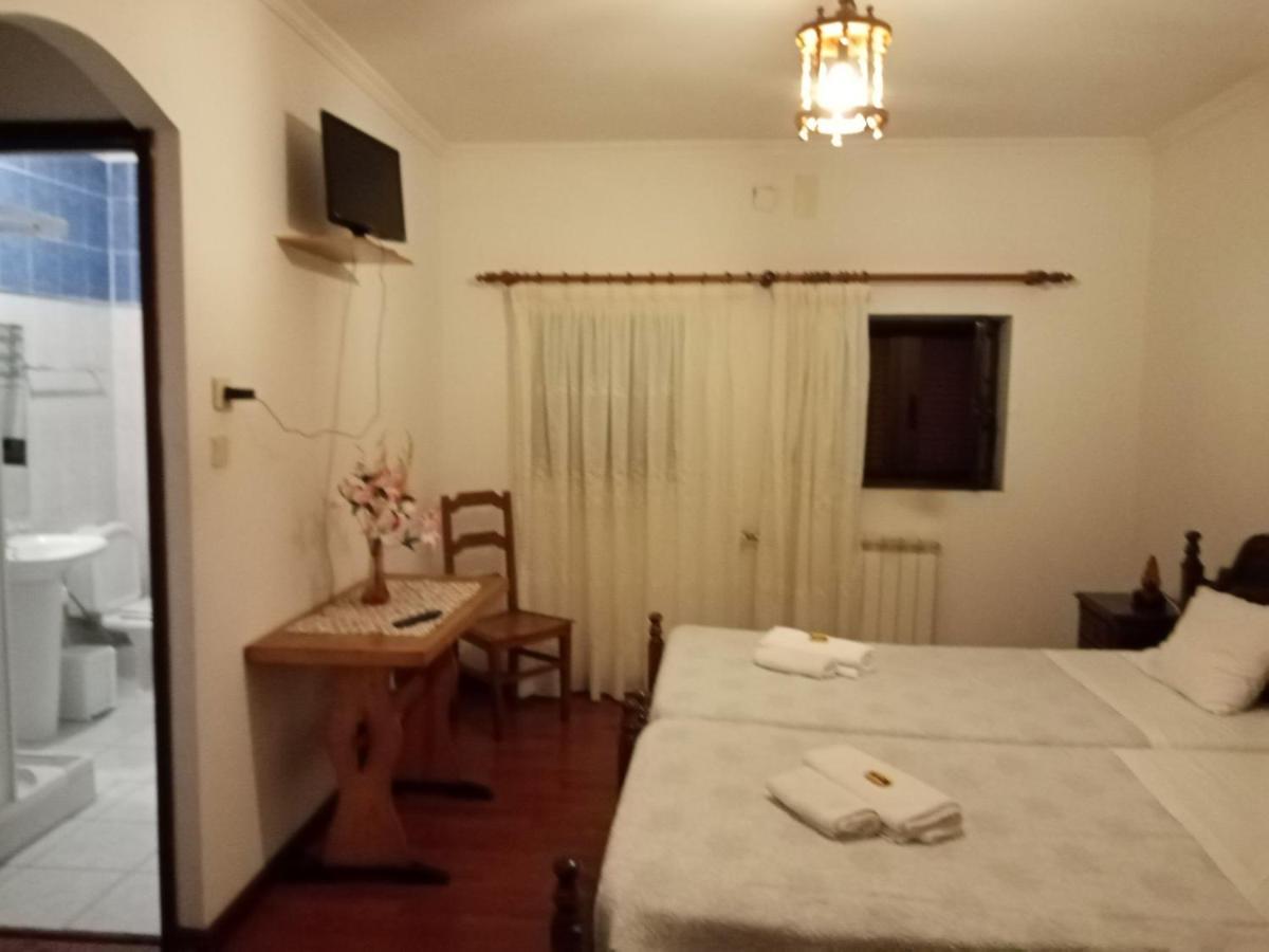 O Rocha Villa Paredes do Rio Eksteriør billede