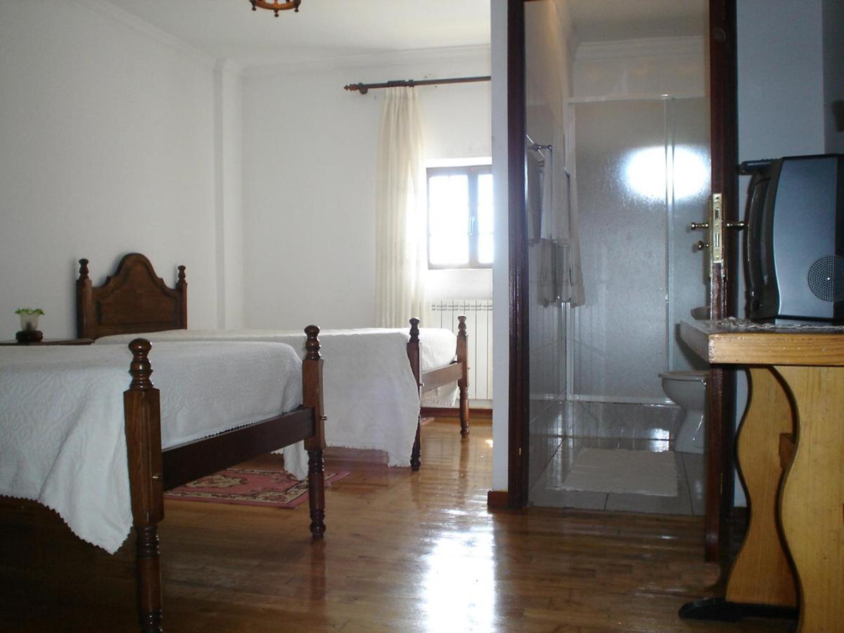 O Rocha Villa Paredes do Rio Eksteriør billede