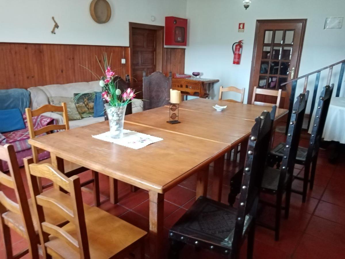 O Rocha Villa Paredes do Rio Eksteriør billede